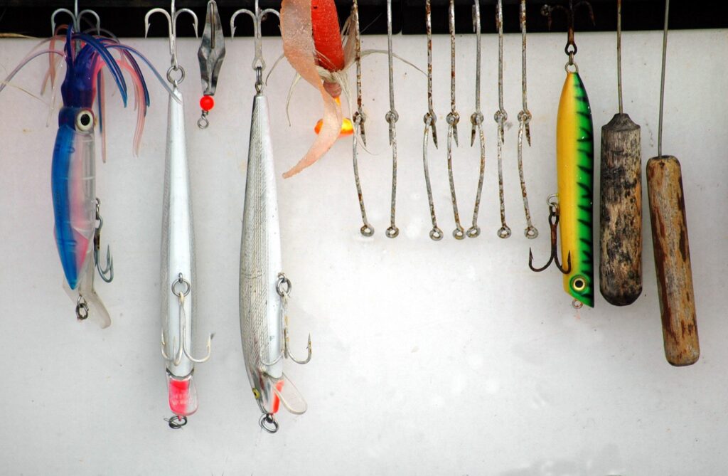 different types of fishing lures