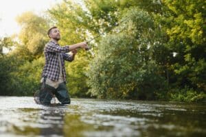 fanatic4fishing.com : How do you fish in a river?